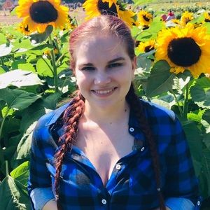 Meet your Posher, Rebecca